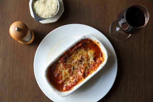 Lasanha de Bolonhesa é um dos carros-chefe do restaurante Cucina De