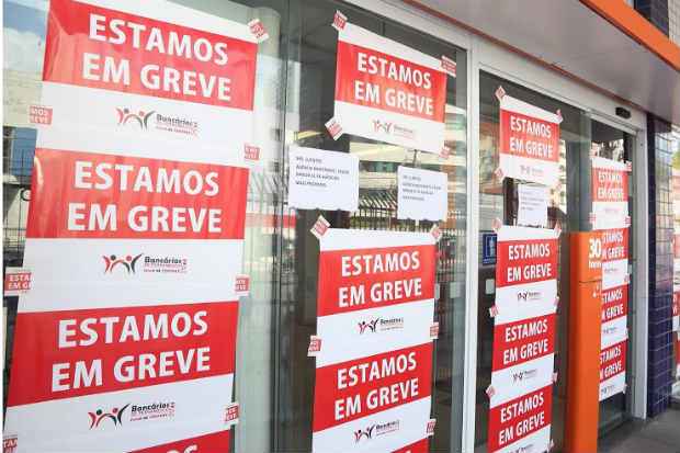 Segundo a dire&ccedil;&atilde;o do sindicato, o movimento &eacute; considerado um dos maiores dos &uacute;ltimos anos. Foto: Banc&aacute;rios-PE/Divulga&ccedil;&atilde;o/