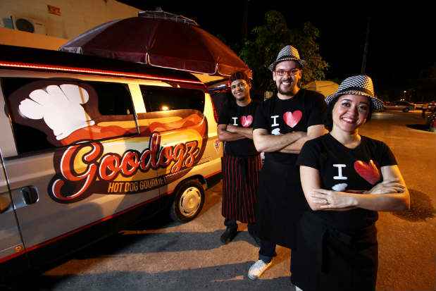 Especializado em hot dogs o Goodogz &eacute; um dos participantes do evento. Foto:Paulo Paiva/DP/D.A Press./