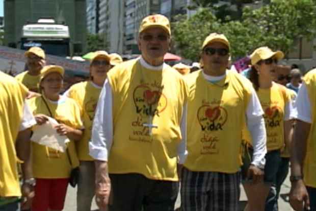 Arcebispo Dom Fernando Saburido, defendeu que o desejo de paz vem desde a concep&ccedil;&atilde;o.Foto: Reprodu&ccedil;&atilde;o/ TV Clube/