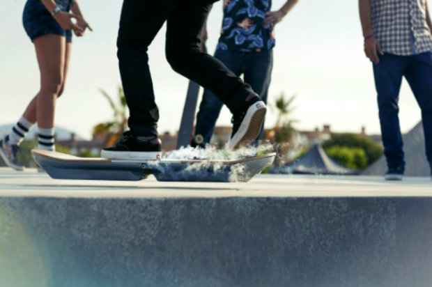 Protótipo de hoverboard da Toyota Lexus. Foto: Toyota Motor/AFP Toyota Motor.