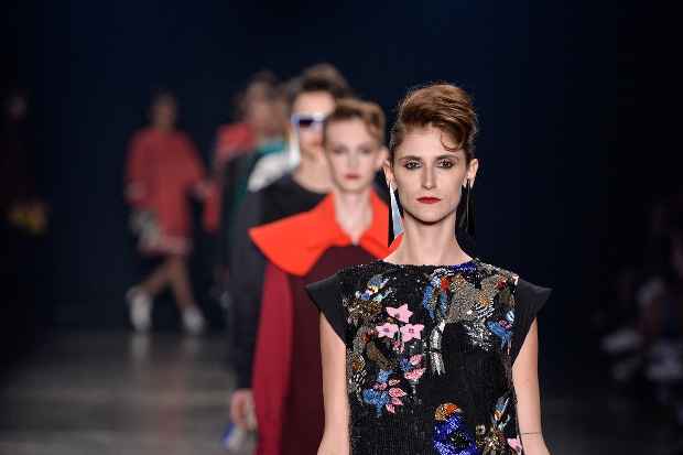 Nas passarelas do SPFW, a moda nacional encontra referências para as próximas temporadas. Foto: Ag. Fotosite/Divulgação oficial do SPFW/
