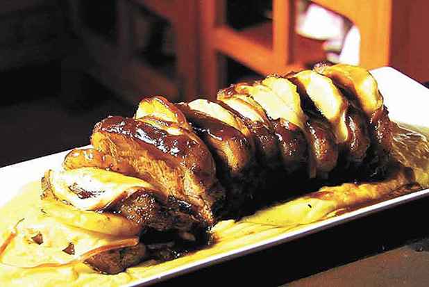 Leque de contrafilé com abacaxi. Foto: Viação Cipó/Divulgação