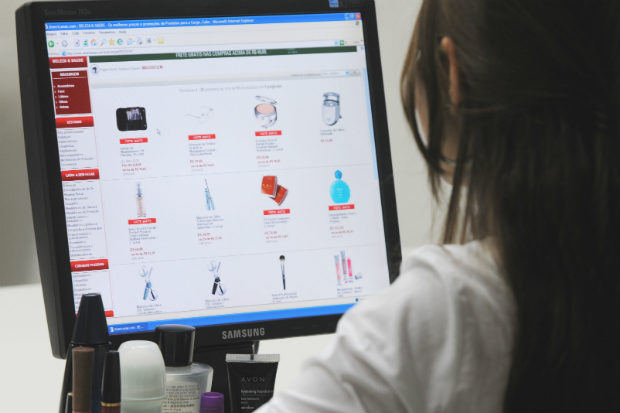 A estimativa da Câmara E-Net, inclusive, é de um crescimento do volume de vendas de 12%, numa movimentação total de R$ 978 milhões. Foto: 
Annaclarice Almeida/DP/D.A.Press/