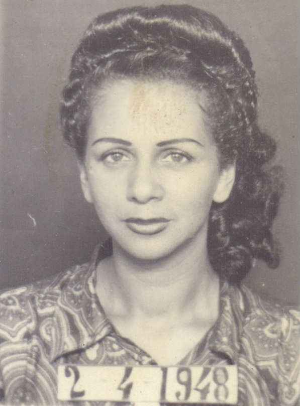 Mesmo nomes famosos, como a cantora Dalva de Oliveira, foram fichados nos arquivos do DOPS. Crédito: Projeto Obscuro Fichário/Divulgação/ Mesmo nomes famosos, como a cantora Dalva de Oliveira, foram fichados nos arquivos do DOPS. Crédito: Projeto Obscuro Fichário/Divulgação/