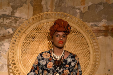 Curta-metragem Kbela discute a relação da mulher negra com seu cabelo. Foto: Alile Dara