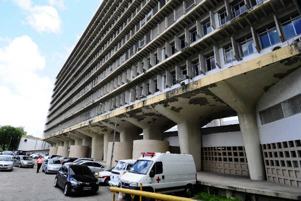 Hospital das Clínicas da UFPE terá vagas em novo concurso da EBSERH. (Foto: Julio Jacobina/DP) () Hospital das Clínicas da UFPE terá vagas em novo concurso da EBSERH. (Foto: Julio Jacobina/DP)/