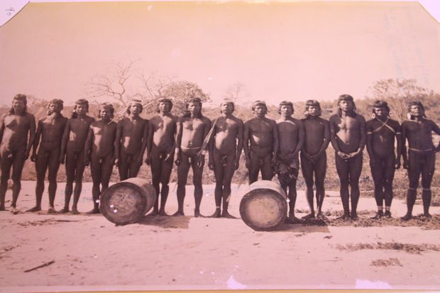 A obra revela como o Sertão era habitado pelos índios, considerados nômades pelo fato de precisarem de todo o espaço necessário para sobreviver à ocupação violenta dos colonizadores brancos. Crédito: Arquivo/DP/ A obra revela como o Sertão era habitado pelos índios, considerados nômades pelo fato de precisarem de todo o espaço necessário para sobreviver à ocupação violenta dos colonizadores brancos. Crédito: Arquivo/DP/