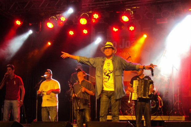 Don Tronxo já colaborou com artistas como Alceu Valença e Lula Côrtes. Foto: Facebook/Reprodução/ Don Tronxo já colaborou com artistas como Alceu Valença e Lula Côrtes. Foto: Facebook/Reprodução/