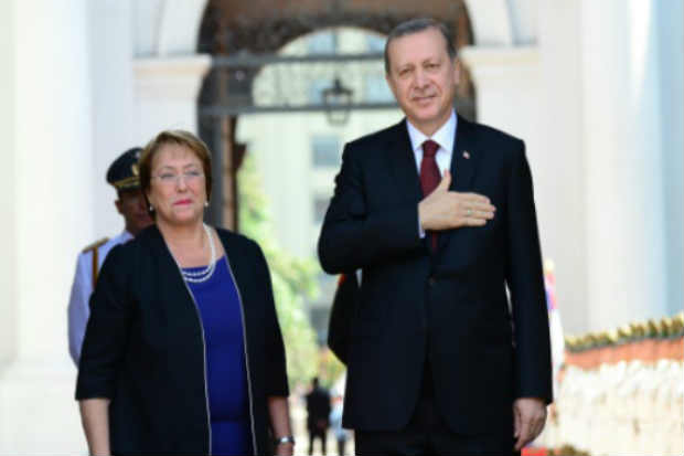 O presidente da Turquia, Recep Tayyip Erdogan, e a presidente chilena, Michelle Bachelet, em Santiago, no dia 1º de fevereiro de 2016. Foto: Martin Bernetti/AFP/ O presidente da Turquia, Recep Tayyip Erdogan, e a presidente chilena, Michelle Bachelet, em Santiago, no dia 1º de fevereiro de 2016. Foto: Martin Bernetti/AFP/