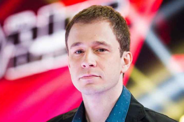 Apresentador do The voice defendeu o participante Laércio. Foto: Globo/Reprodução/ Apresentador do The voice defendeu o participante Laércio. Foto: Globo/Reprodução/