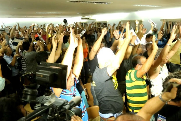 Paralisação por tempo indeterminado foi votada na assembleia da categoria para começar no sábado de carnaval. Foto: Sinpol/ Divulgação/
