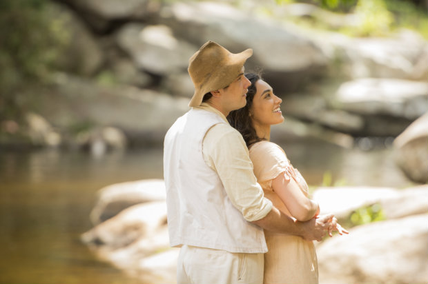 Sérgio Guizé e Débora Nascimento vivem Candinho e Filomena - Foto: TV Globo/Divulgação/Foto: TV Globo/Divulgação Sérgio Guizé e Débora Nascimento vivem Candinho e Filomena - Foto: TV Globo/Divulgação/Foto: TV Globo/Divulgação