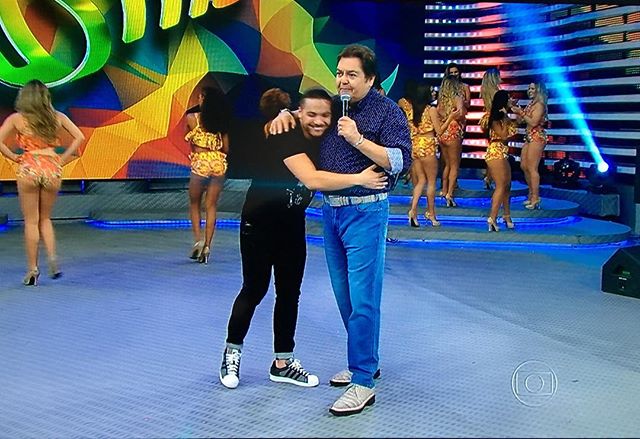 Wesley Safad&atilde;o comenta o sucesso e divulga turn&ecirc; internacional. Foto: Reprodu&ccedil;&atilde;o/Instagram/
