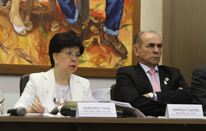 Ao lado do ministro da Sa&uacute;de, Chan parabenizou o Brasil pelo bom trabalho e afirmou que o pa&iacute;s n&atilde;o est&aacute; s&oacute;. Foto: J&uacute;lio Jacobina/DP/