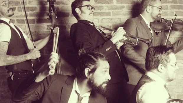 Os Transtornados do Ritmo Antigo misturam rock e jazz. Foto: Divulga&ccedil;&atilde;o/