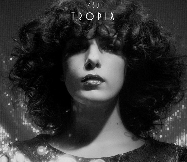 A capa de Tropix foi divulgada na &uacute;ltima segunda-feira (22). Foto: Divulga&ccedil;&atilde;o/