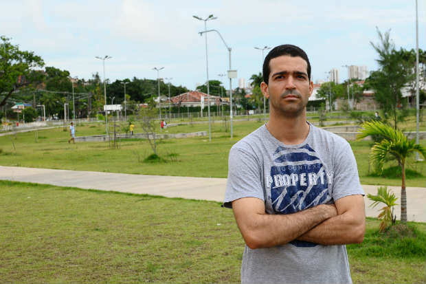 O estudante Thiago Campos acredita que o parque anunciado não é o mesmo que foi entregue. Foto: João Velozo/Esp. DP.