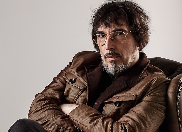 "Acabei de receber a notícia aqui que o show de Fortaleza foi cancelado devido a ameaças a ataques do PT. Lamento, mas isso não vai me deter", escreveu no Twitter./