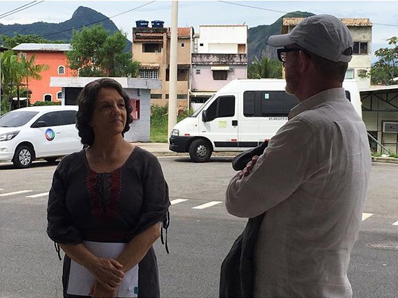 Bate-papo entra a atriz Denise Delvecchio e o diretor Rudi Foguinho Lagemann. Foto: Instagram/Reprodução 