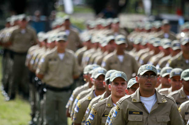 Antes de serem efetivados na função de soldado, aprovados do concurso da PMPE farão curso de formação e habilitação de praças. Foto: Julio Jacobina/DP/ Antes de serem efetivados na função de soldado, aprovados do concurso da PMPE farão curso de formação e habilitação de praças. Foto: Julio Jacobina/DP/