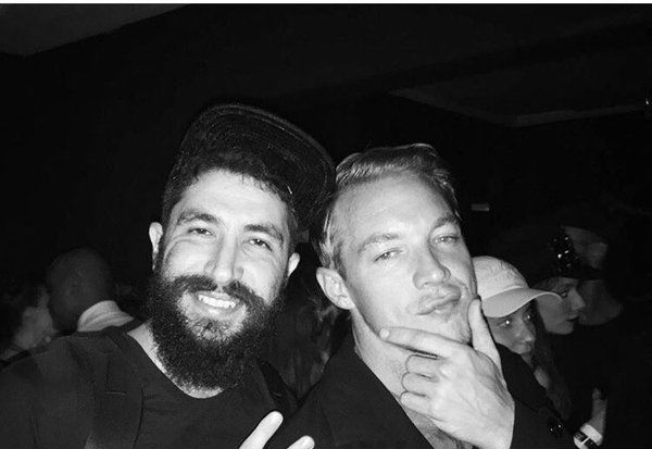 Tudo tranquilo e favorável com Omulu e Diplo. Foto: Twitter/Reprodução/