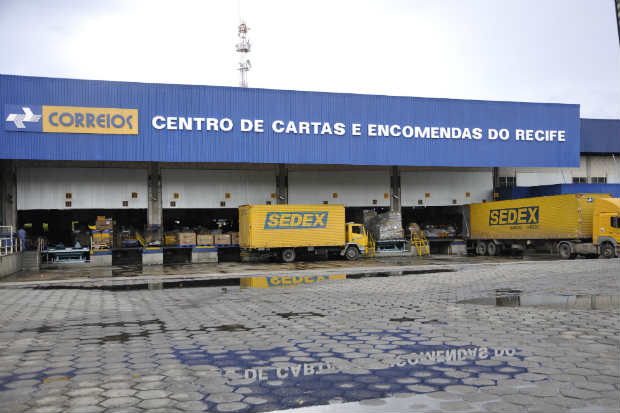 Carteiros pedem melhores condições de trabalho, pois no local, segundo o Sintect-PE, a situação é insalubre. Foto: Blenda Souto Maior/DP/ Carteiros pedem melhores condições de trabalho, pois no local, segundo o Sintect-PE, a situação é insalubre. Foto: Blenda Souto Maior/DP/