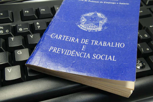 Novo canal permitirá aos trabalhadores imprimir o documento de qualquer computador com acesso à internet. Foto: Marcos Santos/USP Imagens/