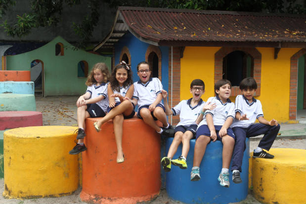 Da esquerda para a direita Alice, Helena,Ana Carolina, Isaias, Luís Guilherme e João Henrique revelam o que os assusta. Foto: Julio Jacobina/DP/ Da esquerda para a direita Alice, Helena,Ana Carolina, Isaias, Luís Guilherme e João Henrique revelam o que os assusta. Foto: Julio Jacobina/DP/