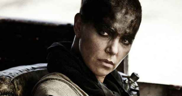 Charlize Theron como a Imperatriz Furiosa em Mad Max. Foto: Warner/Divulgação/ Charlize Theron como a Imperatriz Furiosa em Mad Max. Foto: Warner/Divulgação/