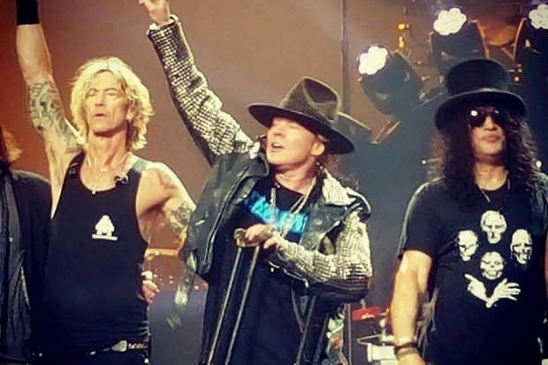 Duff, Axl e Slash n&atilde;o tocavam juntos desde 1993. Foto: Guns N' Roses Brasil/Reprodu&ccedil;&atilde;o/