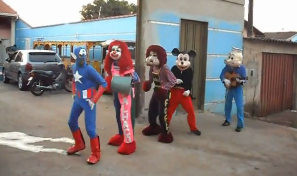 Trenzinhi Carreta Furacão World Tour, no entanto, ainda está longe de acontecer. Foto: YouTube/Reprodução/ Trenzinhi Carreta Furacão World Tour, no entanto, ainda está longe de acontecer. Foto: YouTube/Reprodução/