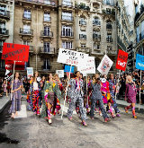 Protesto da Chanel por direitos das mulheres, liberdade e paz mundial. Foto: Instagram/Reprodução