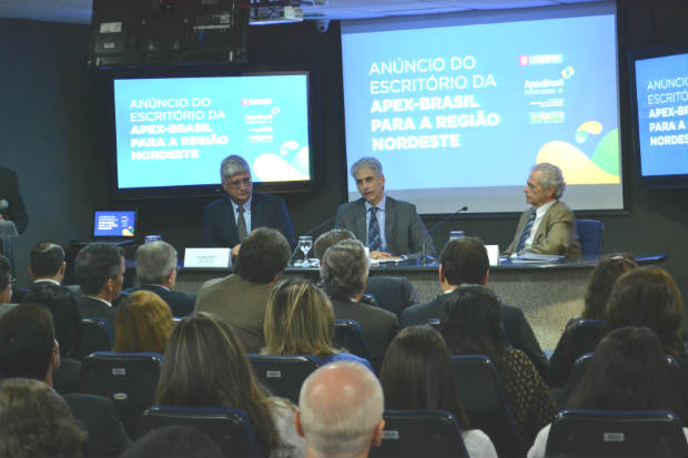 Apex-Brasil anunciou, na sede da Fiepe, a inauguração de um escritório no Recife para fomentar exportações de empresas. Foto: Fiepe/Divulgação/ Apex-Brasil anunciou, na sede da Fiepe, a inauguração de um escritório no Recife para fomentar exportações de empresas. Foto: Fiepe/Divulgação/