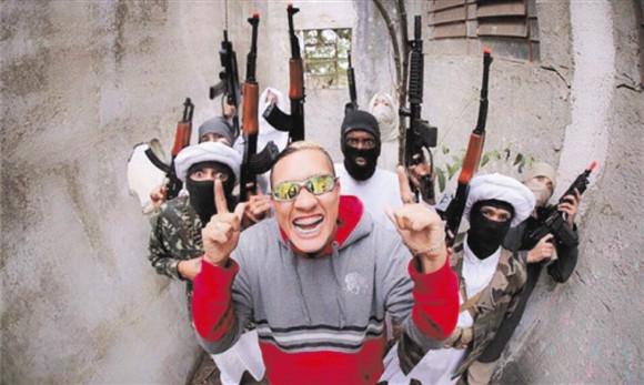 MC Bin Laden ganhou repercussão durante o carnaval e cativou com música chiclete. Foto: Reprodução/Facebook/ MC Bin Laden ganhou repercussão durante o carnaval e cativou com música chiclete. Foto: Reprodução/Facebook/