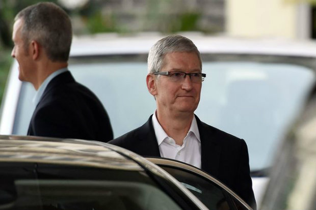 "A Índia deu vida a uma comunidade de desenvolvimento iOS vibrante e empresarial", disse Tim Cook, CEO da Apple.
Foto: PUNIT PARANJPE/AFP./ "A Índia deu vida a uma comunidade de desenvolvimento iOS vibrante e empresarial", disse Tim Cook, CEO da Apple.
Foto: PUNIT PARANJPE/AFP./