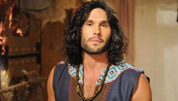 Dudu Azevedo interpreta Zur. Foto: Record/Divulga&ccedil;&atilde;o/