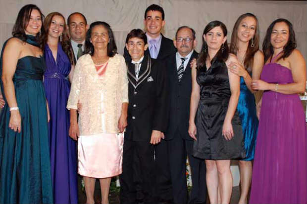 Bart&iacute;ria e Paulino Doxa superaram todas as expectativas e criaram nada menos do que oito servidores p&uacute;blicos. Foto: Arquivo Pessoal/