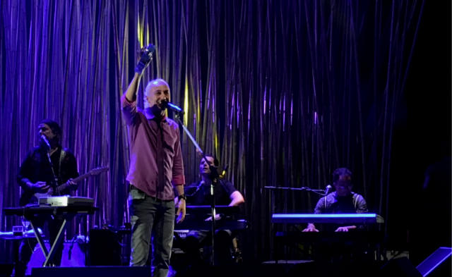 Zeca apresentou o show "Era domingo", baseado no disco homônimo lançado neste ano. Foto: Luiza Maia/DP/