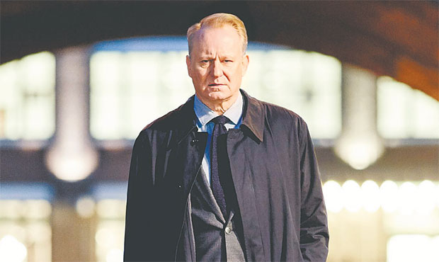 Atua&ccedil;&atilde;o de Stellan Skargard tem sido muito elogiada. Foto: BBC/Divulga&ccedil;&atilde;o/
