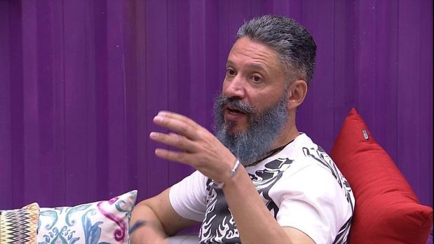 Participante foi eliminado do Big brother Brasil após ser chamado de pedófilo por Ana Paula. Foto: Globo/Reprodução/ Participante foi eliminado do Big brother Brasil após ser chamado de pedófilo por Ana Paula. Foto: Globo/Reprodução/