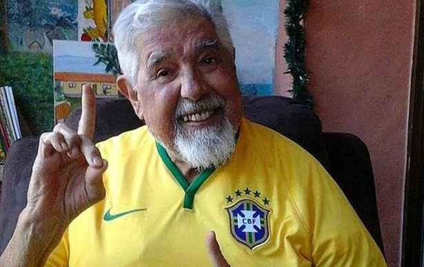 No ano passado, o ator mexicano escreveu uma carta e disse estar muito doente. Foto: Twitter/Reprodução