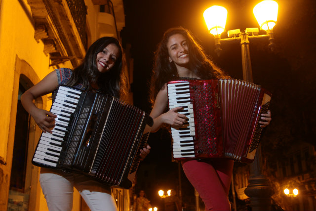 O alto custo do instrumento é entrave à adesão dos mais novos à arte do acordeon, mas compra de usados pode ser boa opção. Foto: Brenda Alcantara/DP