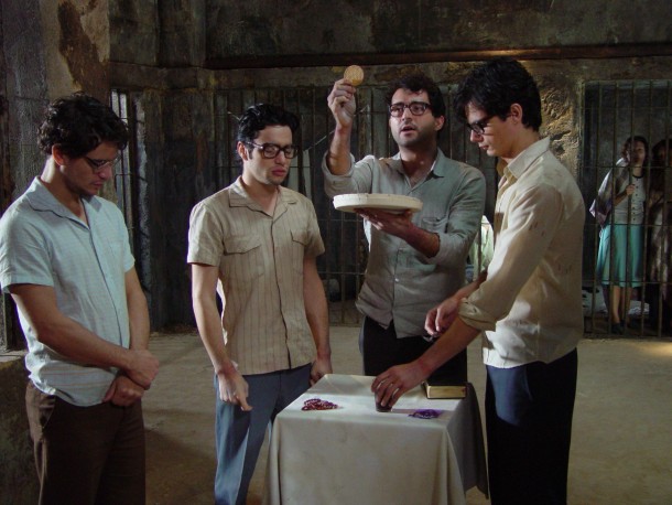 O filme "Batismo de sangue" está na programação. Foto: Batismo de Sangue/Reprodução/ O filme "Batismo de sangue" está na programação. Foto: Batismo de Sangue/Reprodução/
