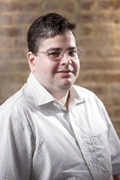 Fernando Dias é economista da UFPE. Foto: Tiago Lubambo/Divulgação/