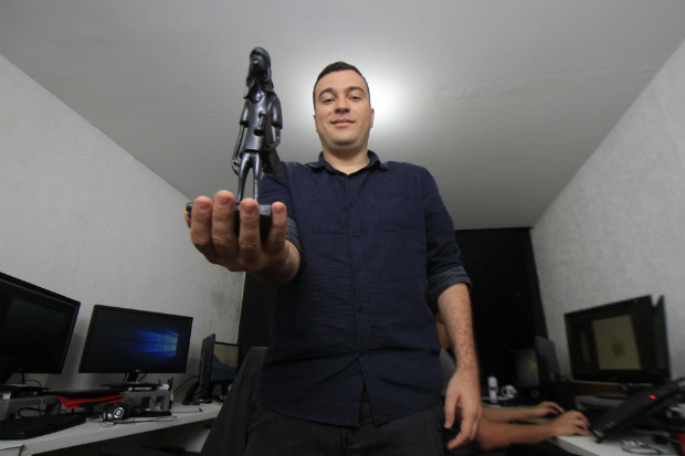 Antônio Medeiros e Tatu, projeto de sucesso do Blackzebra Studio. Objetivo é conquistar clientes internacionais. Foto: Rafael Martins/Esp. DP/ Antônio Medeiros e Tatu, projeto de sucesso do Blackzebra Studio. Objetivo é conquistar clientes internacionais. Foto: Rafael Martins/Esp. DP/