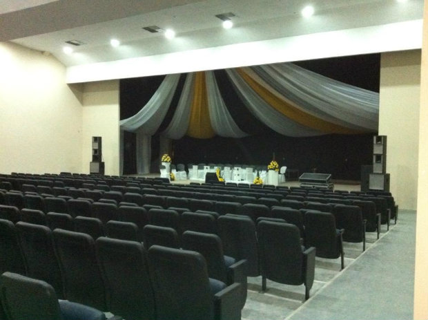 Teatro foi fechado em 2013. Foto: www.camaragibedavez.com.br/Reprodu&ccedil;&atilde;o/