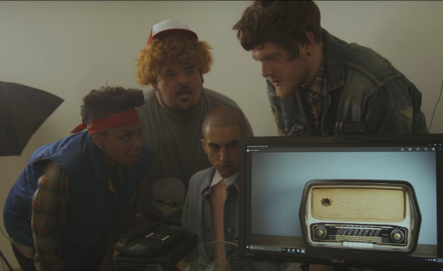 Os mesmos atores interpretaram v&aacute;rios personagens. Foto: YouTube/Reprodu&ccedil;&atilde;o/