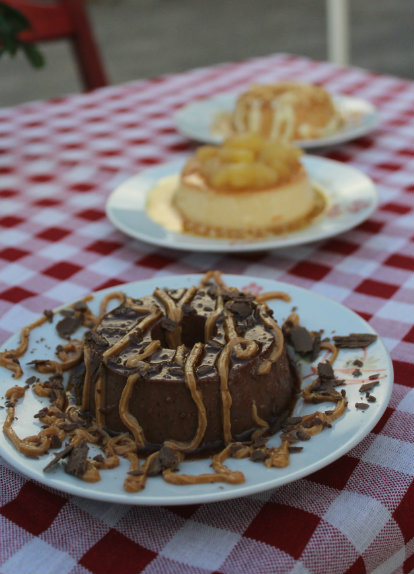 Em porções menores, o Calda de Pudim - foodbike no Sunset Park, em Boa Viagem - serve até doze sabores diferentes. Foto: Ana Cláudia Távora/Divulgação