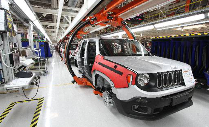 Área de montagem da fábrica da Jeep em Goiana, Zona da Mata Norte de Pernambuco, em abril de 2015. Foto: Paulo Paiva/DP/D.A. Press/ Área de montagem da fábrica da Jeep em Goiana, Zona da Mata Norte de Pernambuco, em abril de 2015. Foto: Paulo Paiva/DP/D.A. Press/